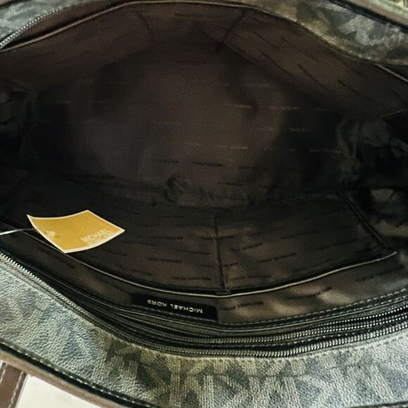 MICHAEL KORS Jet Set Travel Black Top Zip Tote Bag - Picture 7 of 9